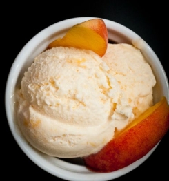 PEACH ICE CREAMS ( FACTORY - MADE ) FORMULATIONS AND PRODUCTION PROCESS