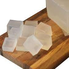HOW TO MAKE TRANSPARENT MELT AND POUR SOAP BASE