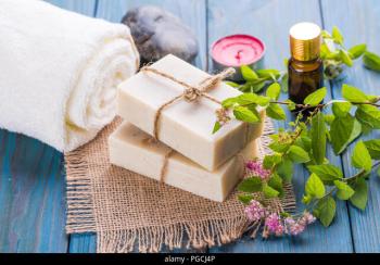 PREPARATION OF NATURAL AND HYDRATING SOAP FOR DRY SKIN | MANUFACTURING PROCESS