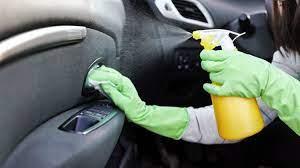 Como limpar o interior do carro