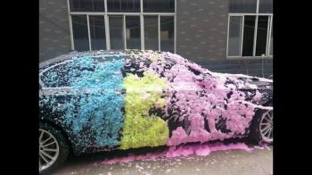 Herstellung von Autowaschshampoo mit farbigem Schaum