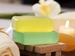 Fabrication de base de savon glycériné transparente colorée | Formulation de base de savon glycériné transparent coloré