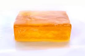Produzione di sapone a base di glicerina trasparente colorato | Formulazione a base di sapone color glicerina trasparente