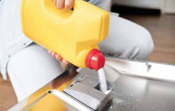 A folyékony, automata mosogatógép-mosogatószer készítésének lépései | Kiszerelések
