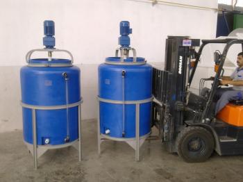 Properties of mixing tank used for manufacturing of multi purpose surface cleaner